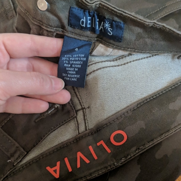 Delia's "Olivia" Camo Skinny Jeans - Picture 3 of 3